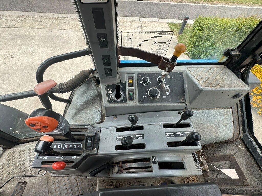 Ford 6640 sle