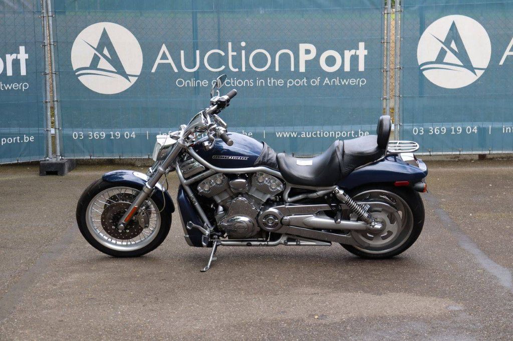 Motorrad Harley Davidson V-Rod VRSC Benzin 2008