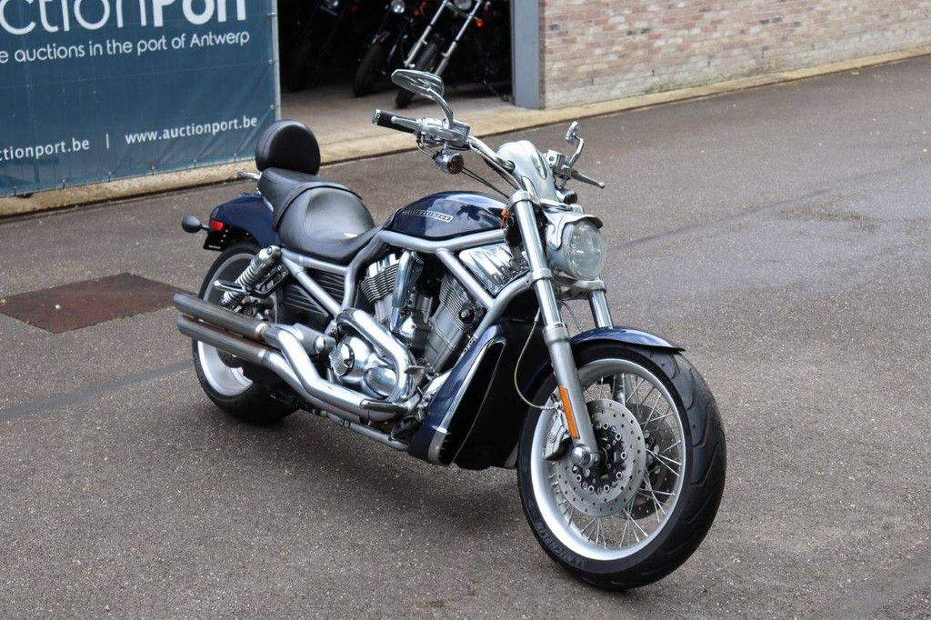 Motorrad Harley Davidson V-Rod VRSC Benzin 2008