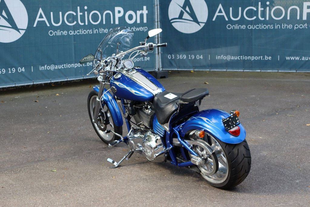 Motorrad Harley-Davidson ROCKER C Benzin 2009