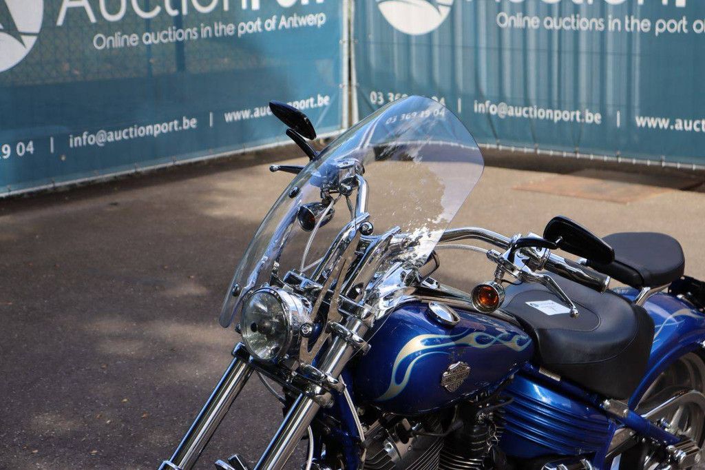 Motorrad Harley-Davidson ROCKER C Benzin 2009