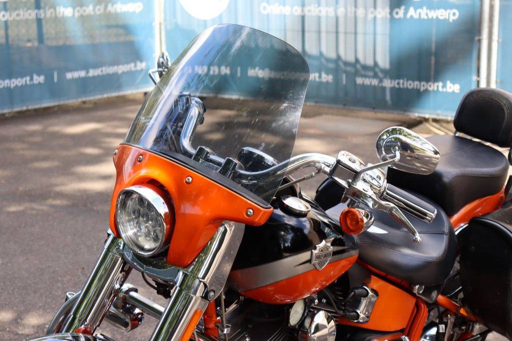Motorrad Harley-Davidson CVO Softail Cabriolet Benzin 2010