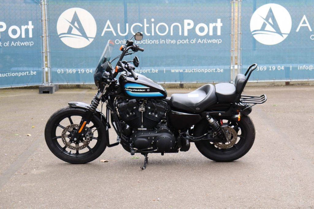 Motorcycle Harley Davidson Sportster 1200 Iron Petrol 2018