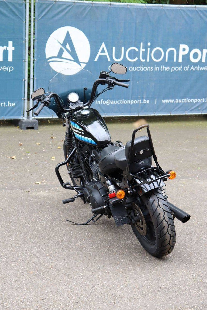 Motorcycle Harley Davidson Sportster 1200 Iron Petrol 2018