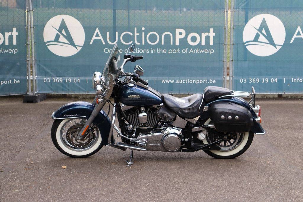 Harley-Davidson Deluxe Softail Benzinmotorrad 2016