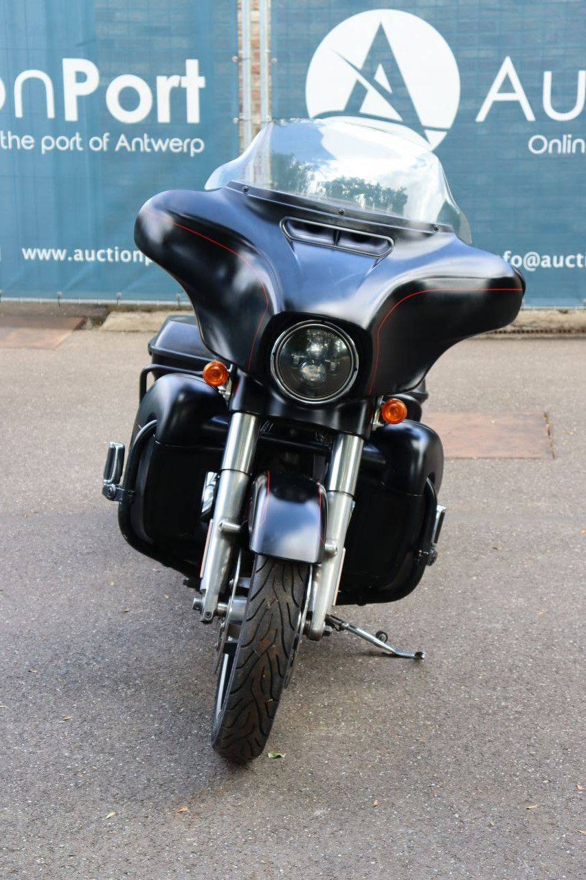 Motor Harley-Davidson STREET GLIDE SPECIAL Benzine 2015