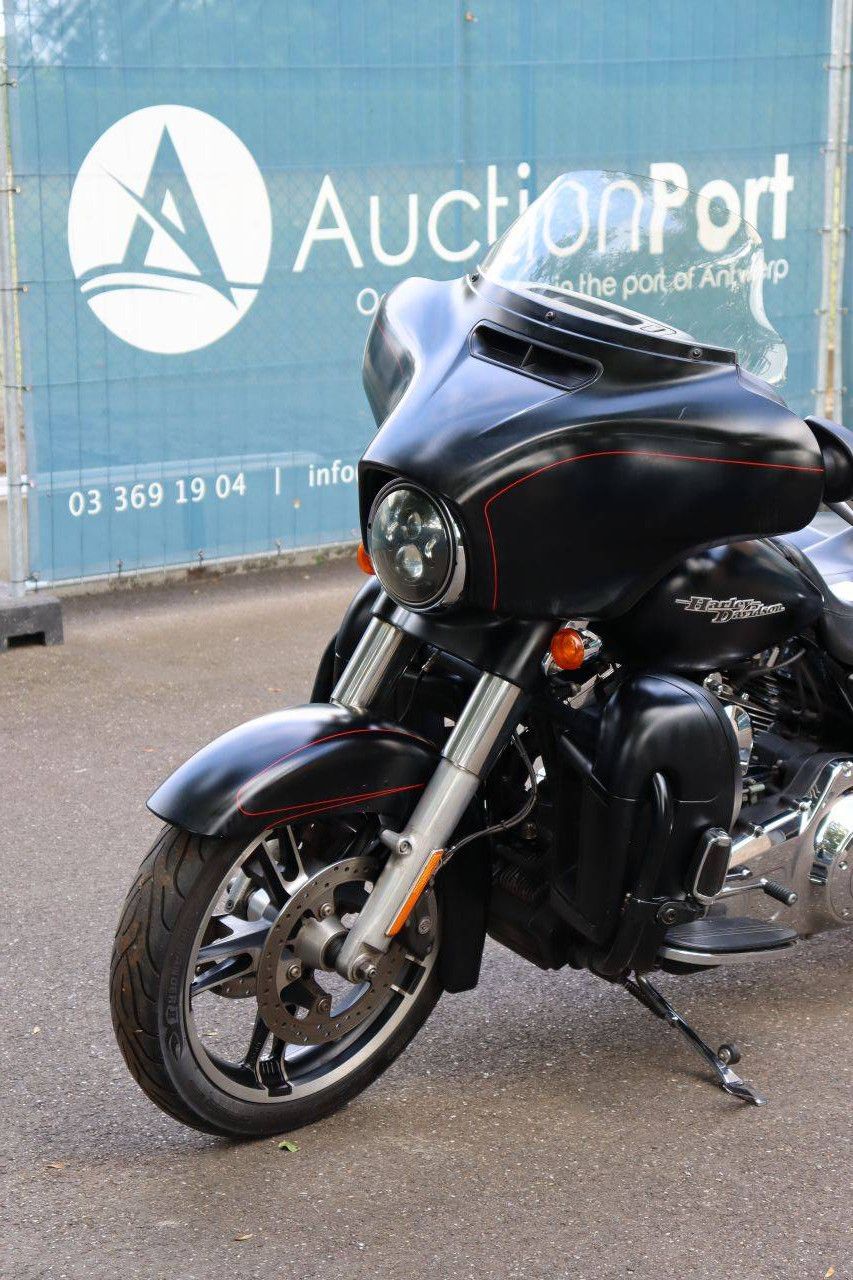 Motor Harley-Davidson STREET GLIDE SPECIAL Benzine 2015