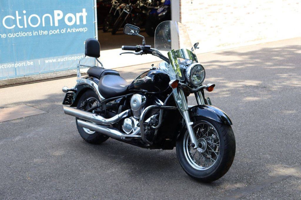 Motor Kawasaki VN 900 CLASSIC Benzine 2011 (Marge)