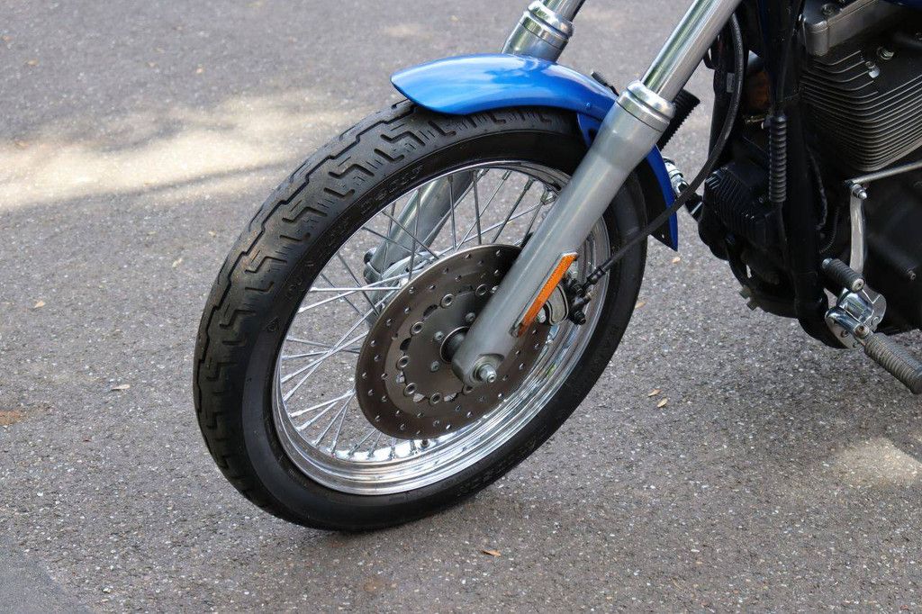 Harley-Davidson DYNA STREET BOB Motorrad Benzin 2007