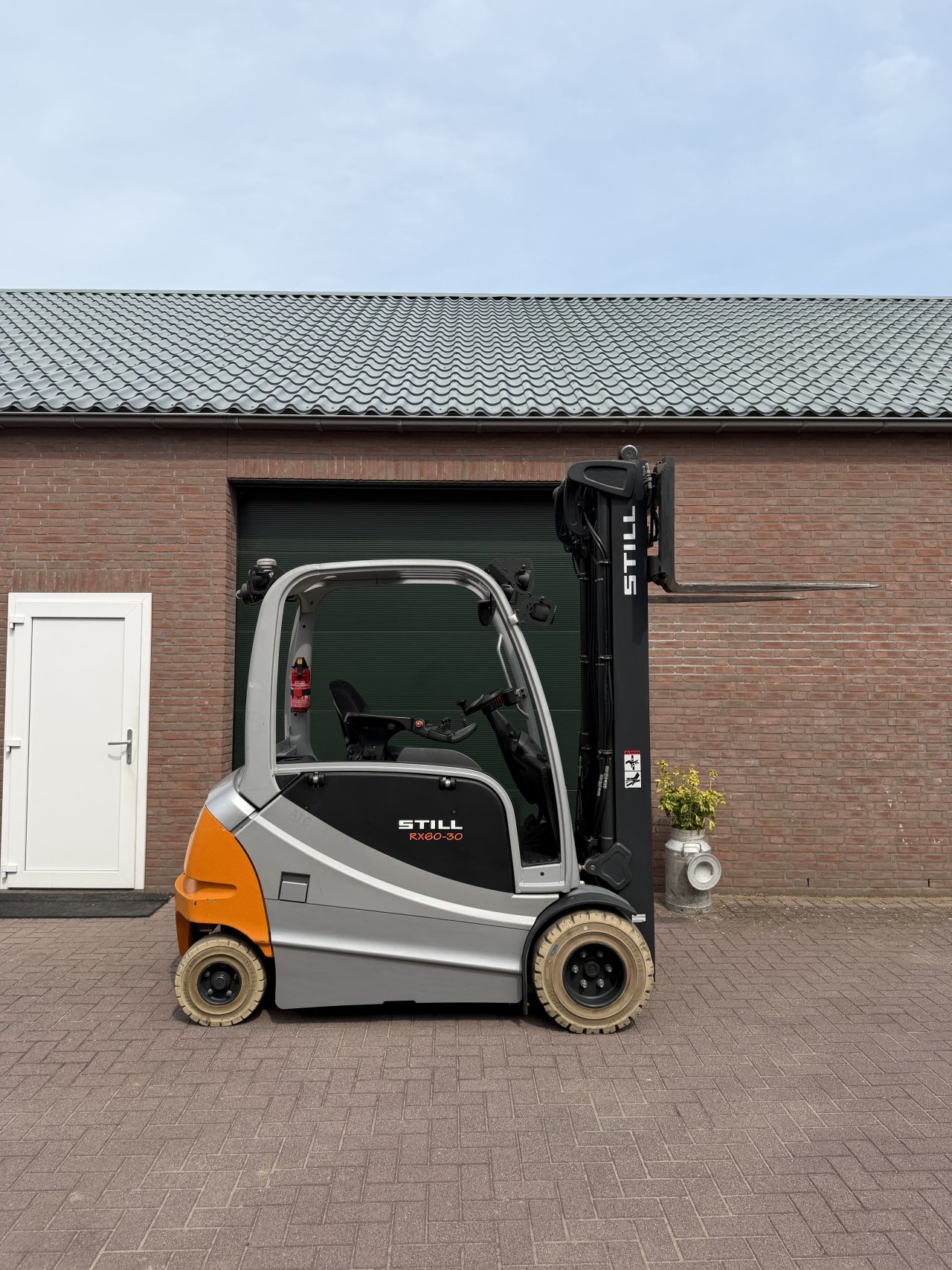 Still RX60-30L 2019 triplo 4 ventielen elektrische heftruck