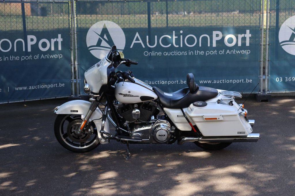 Motor Harley-Davidson STREET GLIDE SPECIAL Benzine 2011