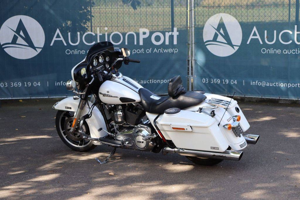Motor Harley-Davidson STREET GLIDE SPECIAL Benzine 2011