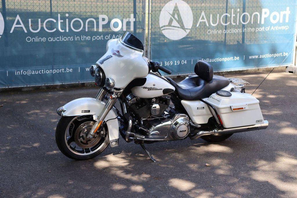 Motor Harley-Davidson STREET GLIDE SPECIAL Benzine 2011