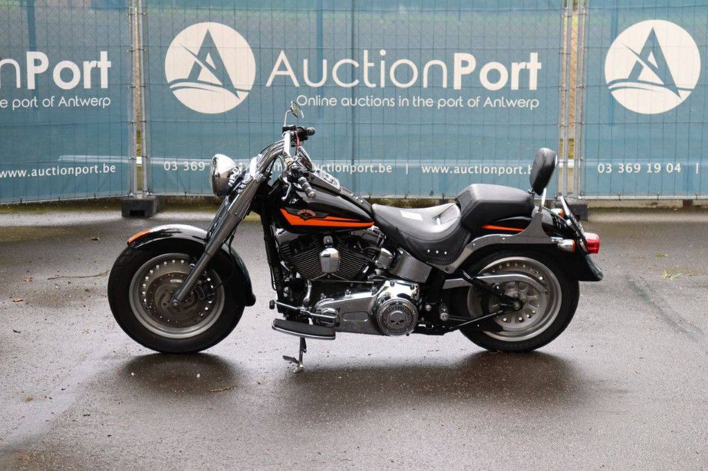 Motorcycle Harley Davidson Fat Boy Softail Petrol 2009