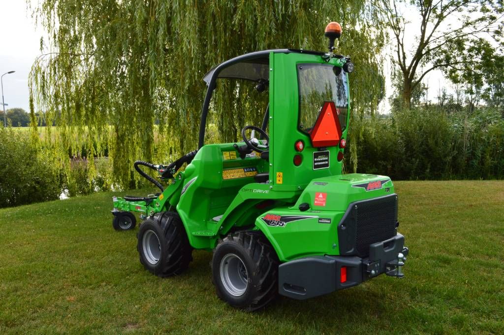 Avant 635i TDL+ Kniklader/Shovel