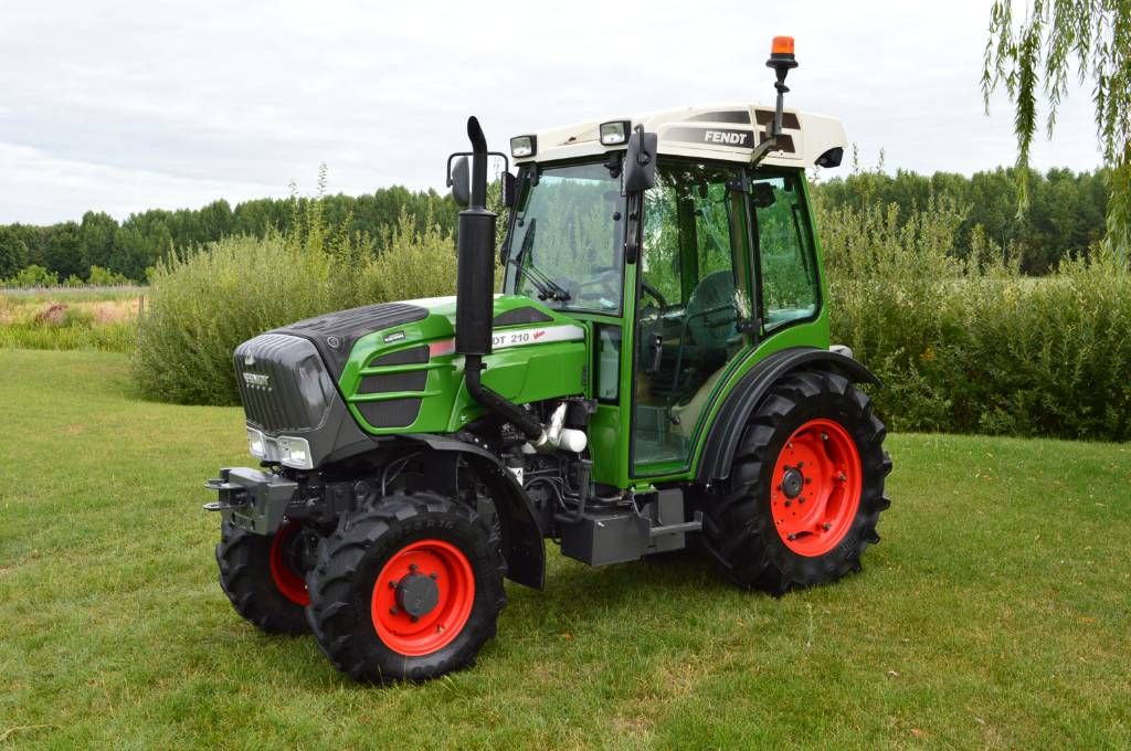 Fendt 210V Vario Profi Smalspoor/Fruitteelttractor