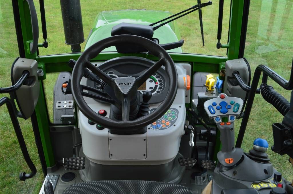 Fendt 210V Vario Profi Smalspoor/Fruitteelttractor