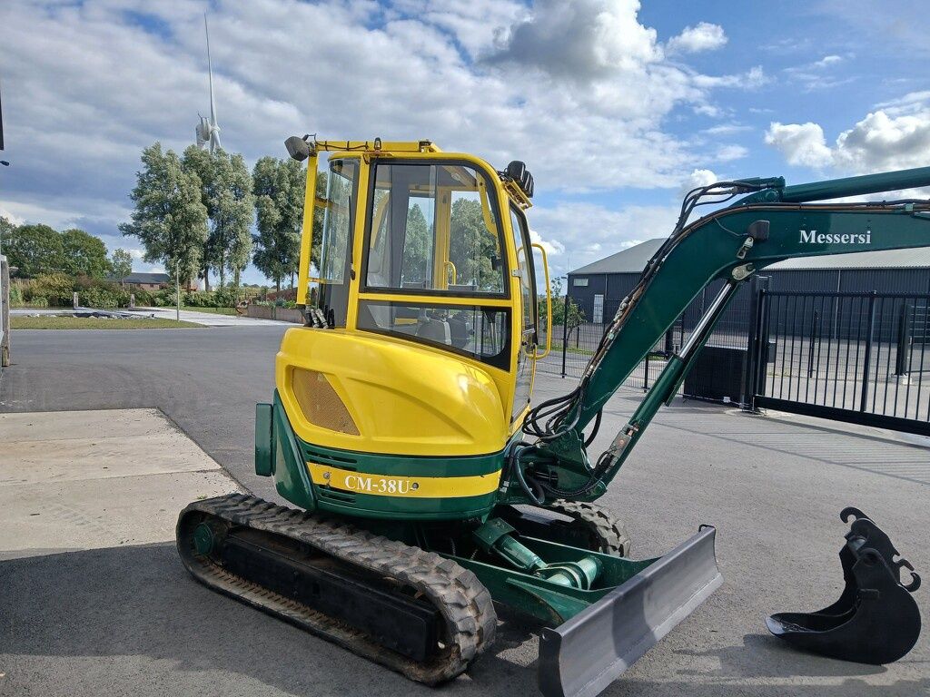 Messersi midi kraan 4 ton binnen draaier. met maar 2100 uur!!