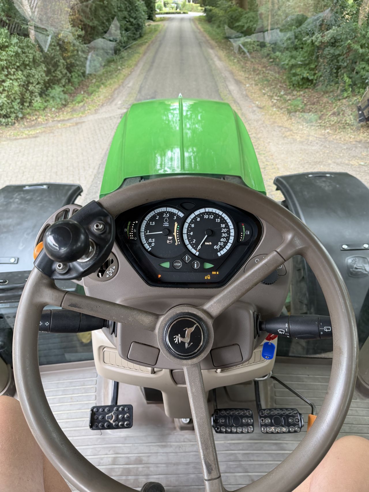 John Deere 6215R AQ