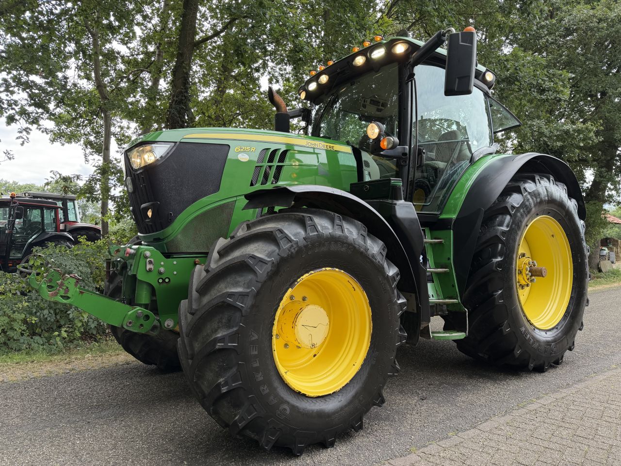 John Deere 6215R AQ