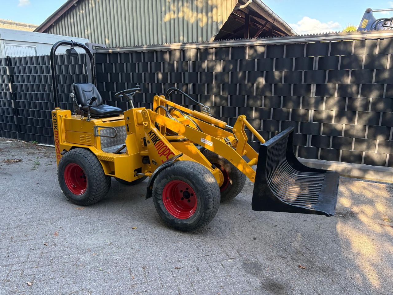 Knikmops 130 kubota minishovel yanmar bobcat iseki