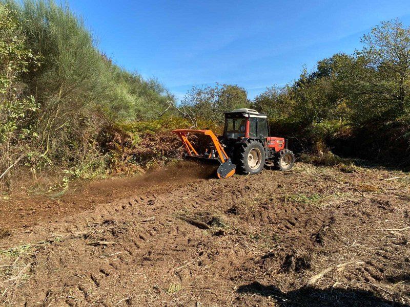 TMC Cancela TFJ-150 Forstmulcher /Mulchfräse mit Seitenverschiebung für Trak