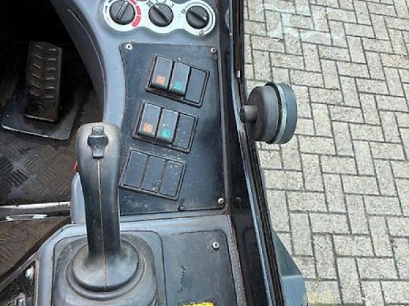 Giant V4502T