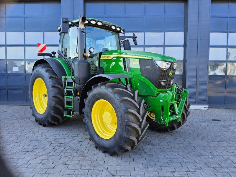 John Deere 6R250
