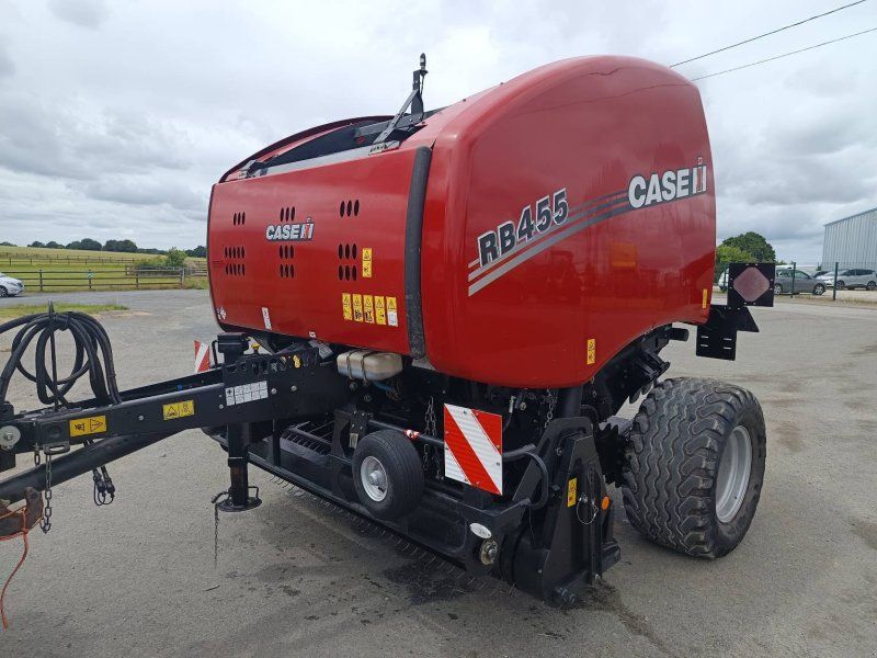 Case IH Presse à balles rondes RB455
