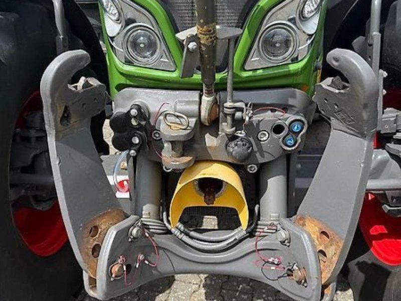 Fendt 724 s4 profi plus auf wunsch mit rtk