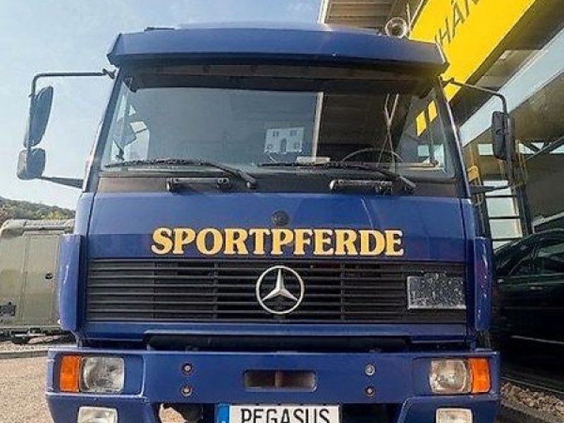 Mercedes Benz 814 Pferdeer Pferde LKW 7,5t.