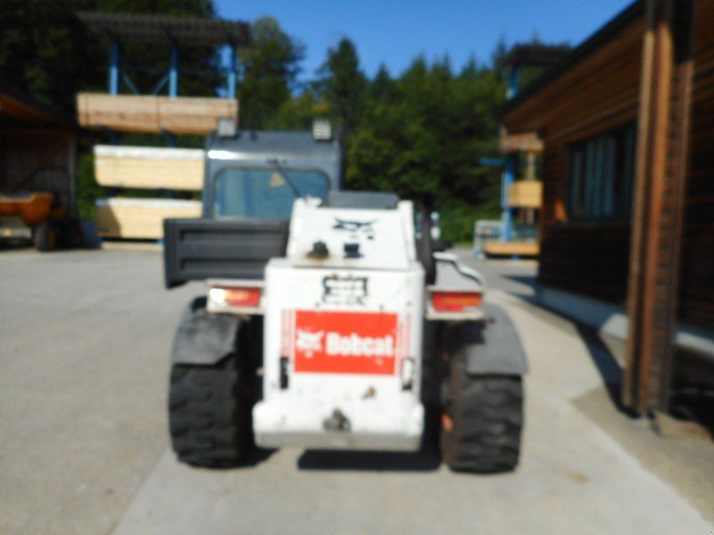Bobcat T2250 ( 2,2 Tonnen 5 Meter )