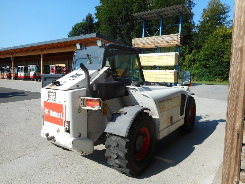 Bobcat T2250 ( 2,2 Tonnen 5 Meter )