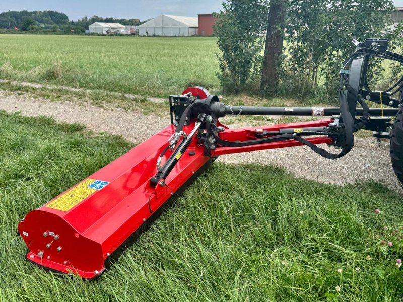 EMAT L 155 Böschungs