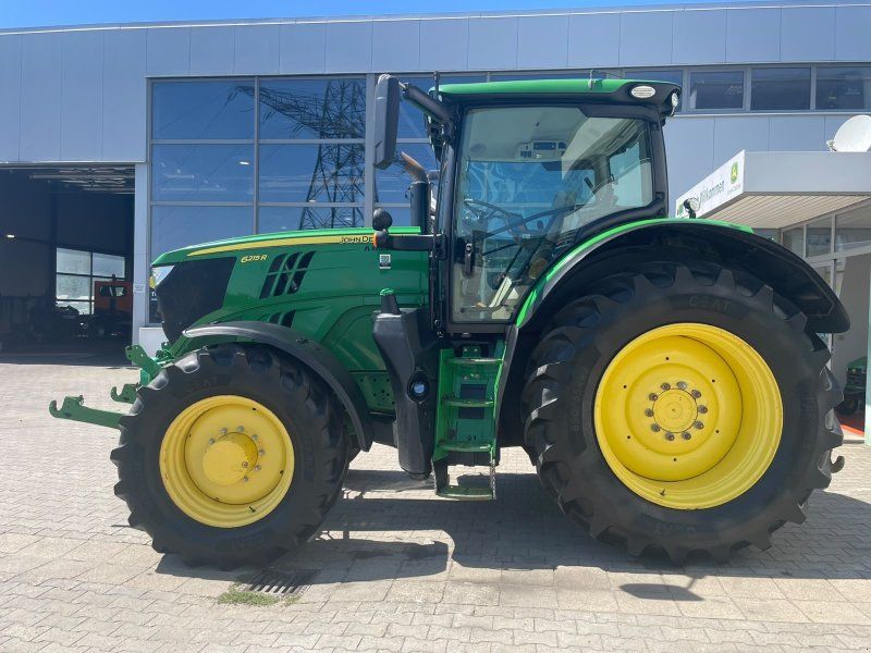 John Deere 6215R 6215 R
