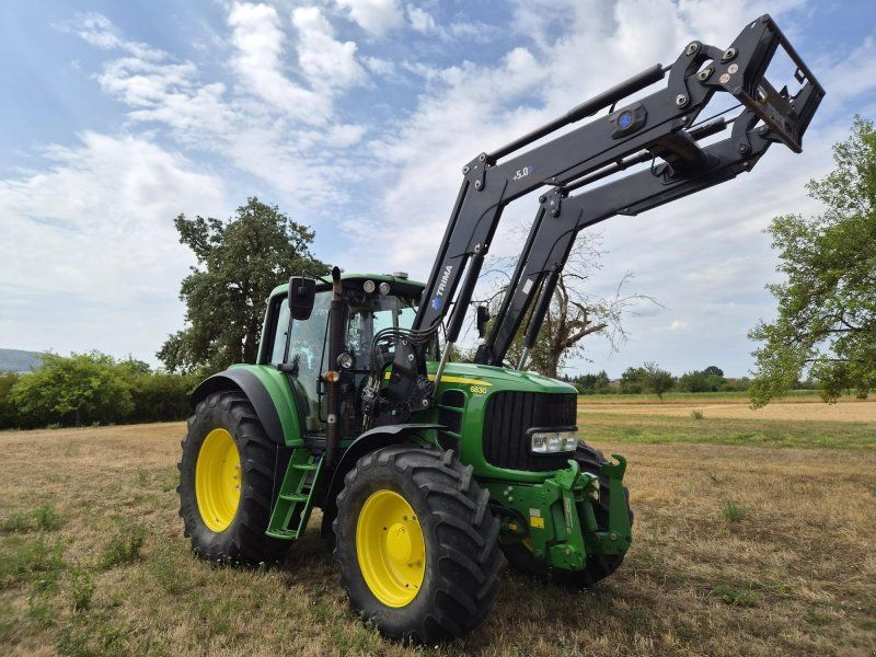 John Deere 6830 Premium mit Frontlader