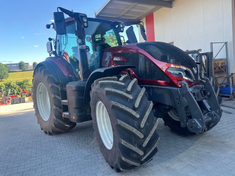 Valtra Q 265