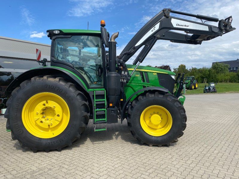 John Deere 6R 250