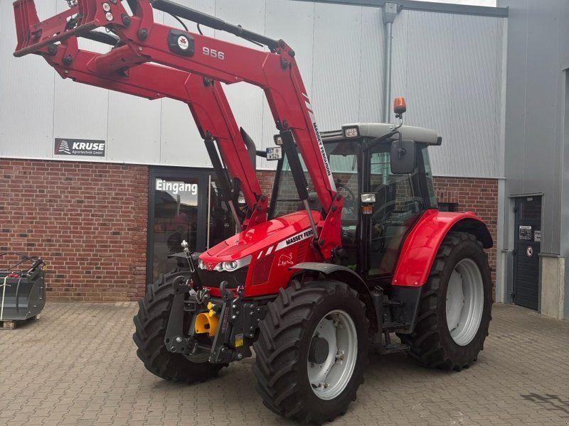 Massey Ferguson 5430 Dyna-4 Freisicht