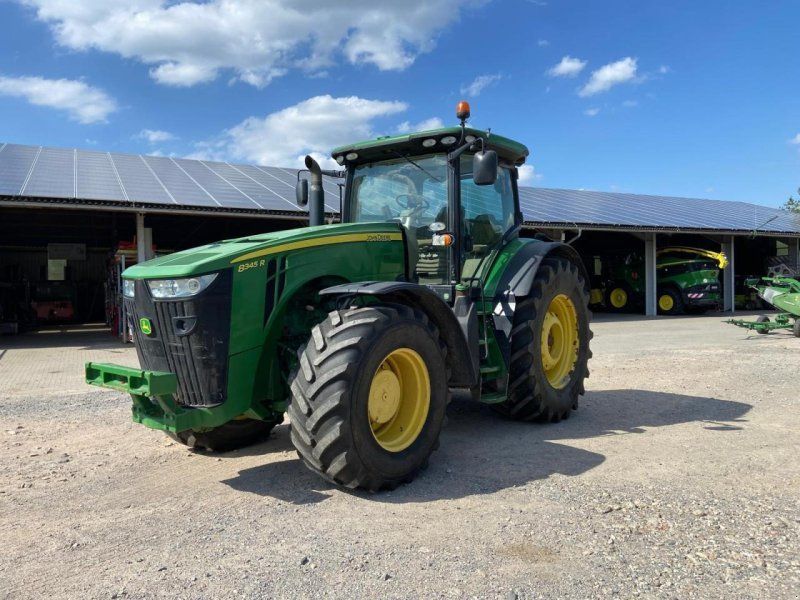 John Deere 8345R
