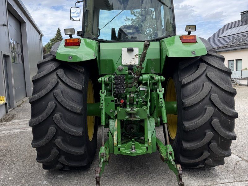 John Deere 8200 Power Shift