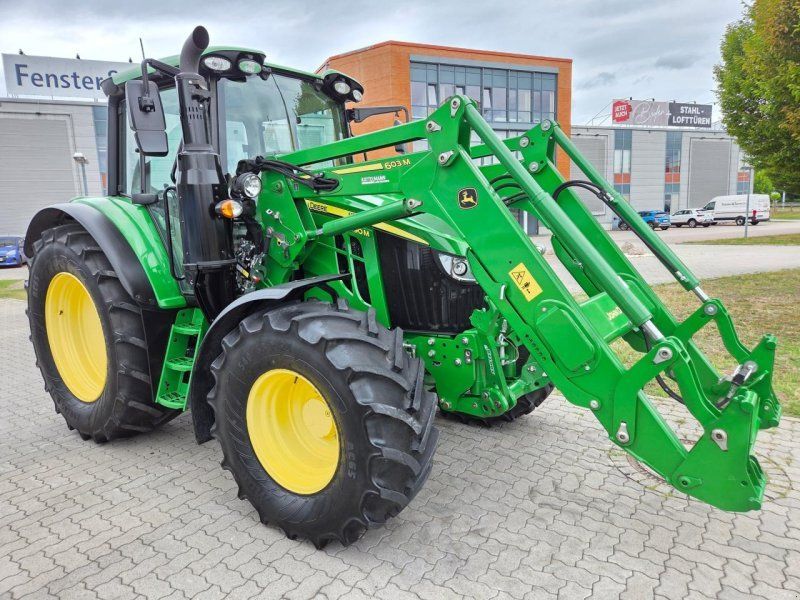 John Deere 6090M