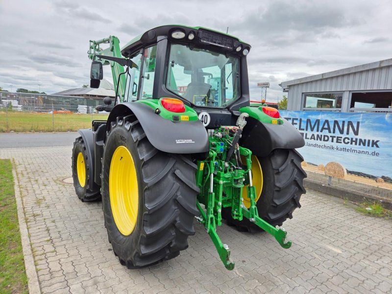 John Deere 6090M