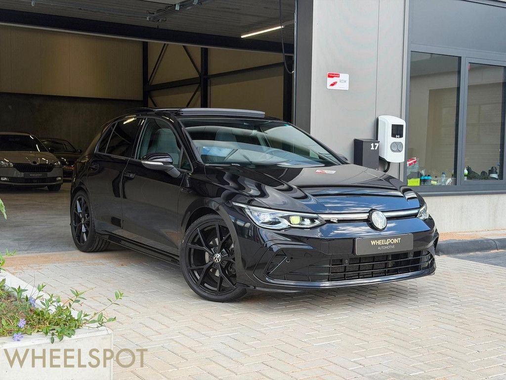 Volkswagen Golf 1.5 eTSI R-Line|Pano|H/K|IQ|Keyless|BOMVOL