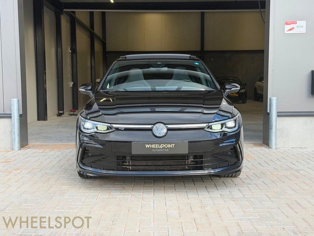 Volkswagen Golf 1.5 eTSI R-Line|Pano|H/K|IQ|Keyless|BOMVOL