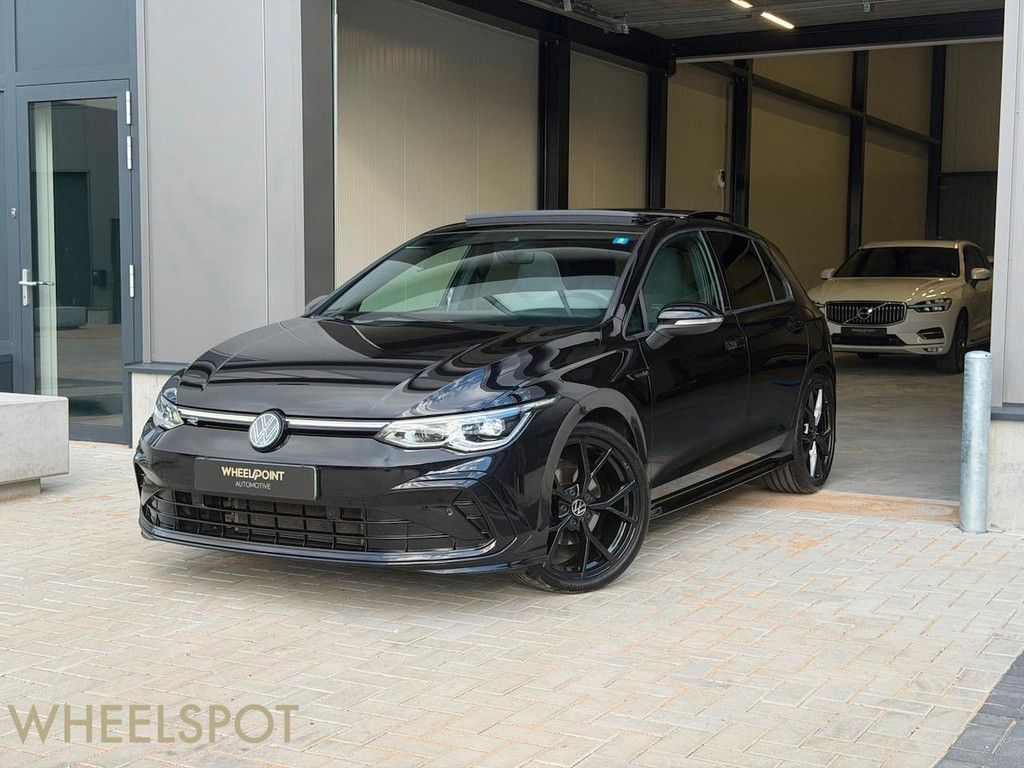 Volkswagen Golf 1.5 eTSI R-Line|Pano|H/K|IQ|Keyless|BOMVOL