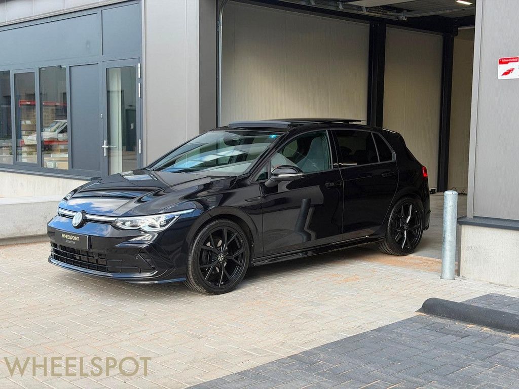 Volkswagen Golf 1.5 eTSI R-Line|Pano|H/K|IQ|Keyless|BOMVOL