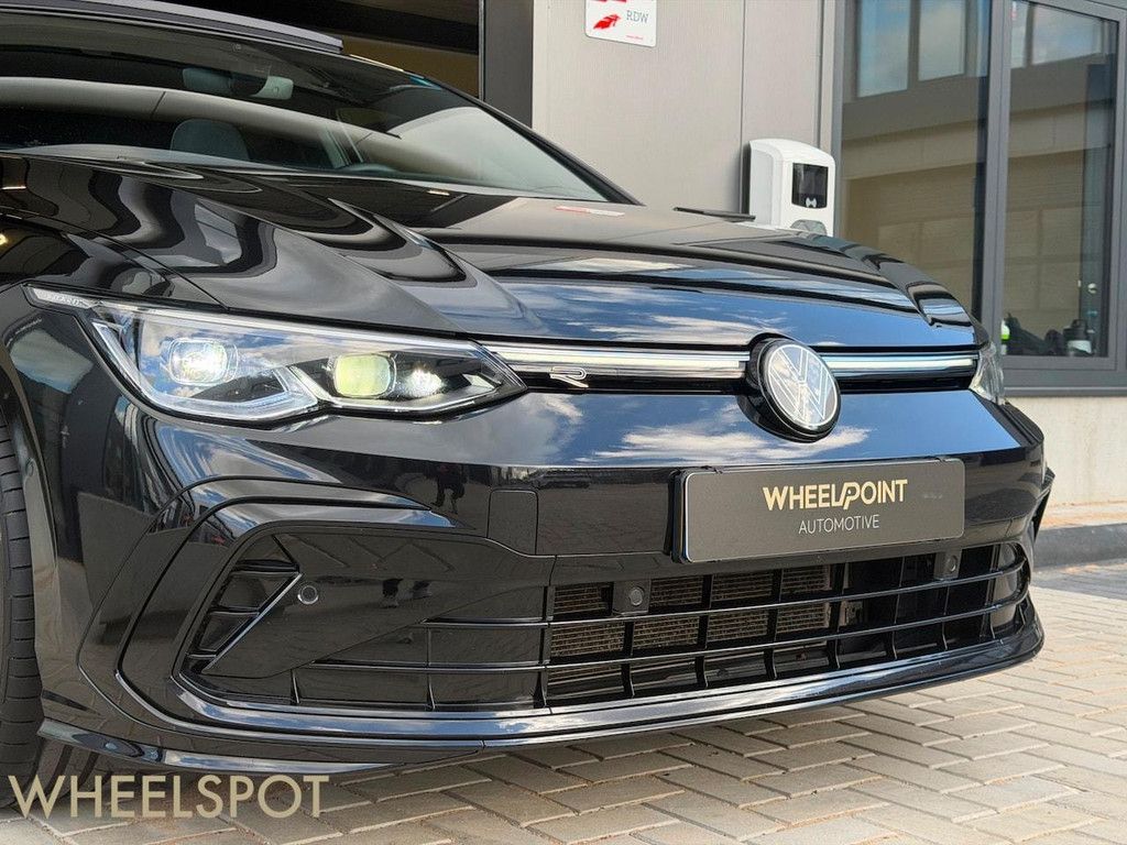 Volkswagen Golf 1.5 eTSI R-Line|Pano|H/K|IQ|Keyless|BOMVOL