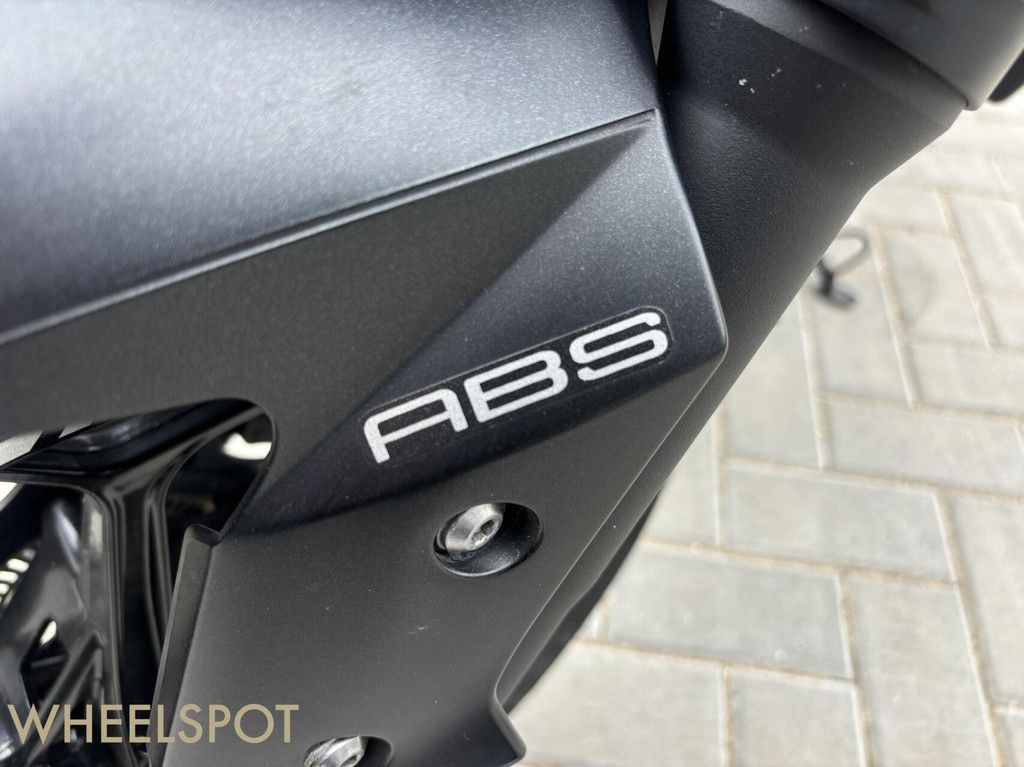 Kawasaki Z 300 ABS|Akrapovic|Druppellader|ABS