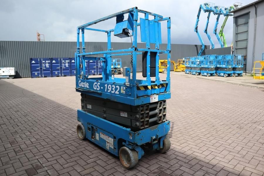 Genie GS1932 Electric, Working Height 7.8 m, 227kg Capac